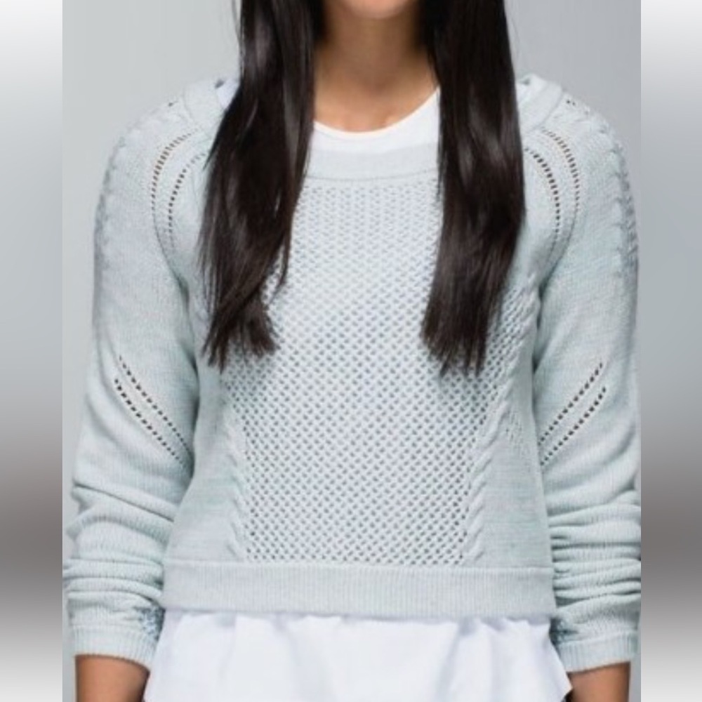 LULULEMON LIGHT BLUE CROPPED ATHLEISURE SPORTY CASUAL MESH KNIT SHIRT SZ L- XL - Picture 2 of 7